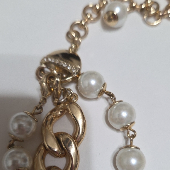 White House Black Market Gold and Pearl Necklace - Picture 4 of 5